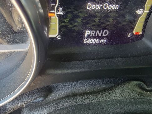 Used 2020 Jeep Wrangler Unlimited Sahara AWD/4WD image 19
