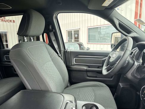 Used 2026 RAM 2500 Big Horn AWD/4WD image 11