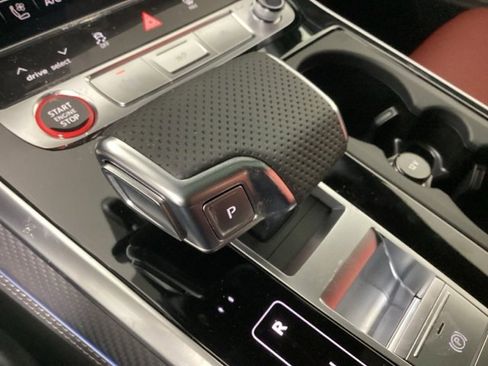 New 2026 Audi SQ8 Prestige image 28