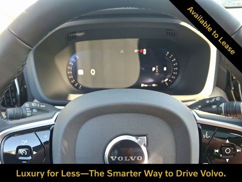 Certified 2026 Volvo XC60 B5 Plus w/ Climate Package AWD/4WD image 19