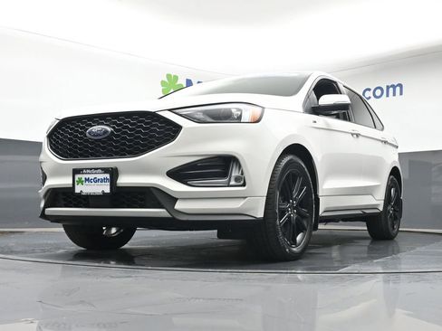 Used 2020 Ford Edge ST-Line w/ Cold Weather Package image 6