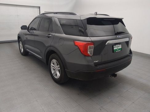 Used 2020 Ford Explorer XLT AWD/4WD image 5