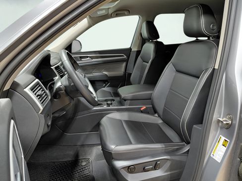 Used 2022 Volkswagen Atlas SE AWD/4WD image 3