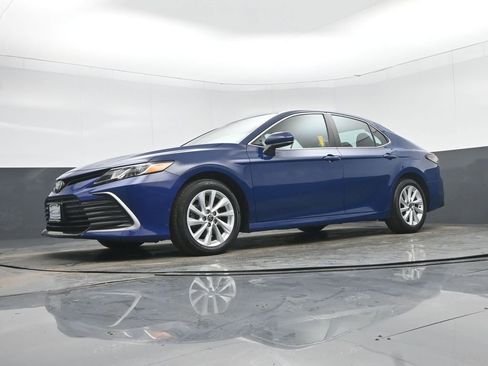 Used 2024 Toyota Camry LE FWD image 50