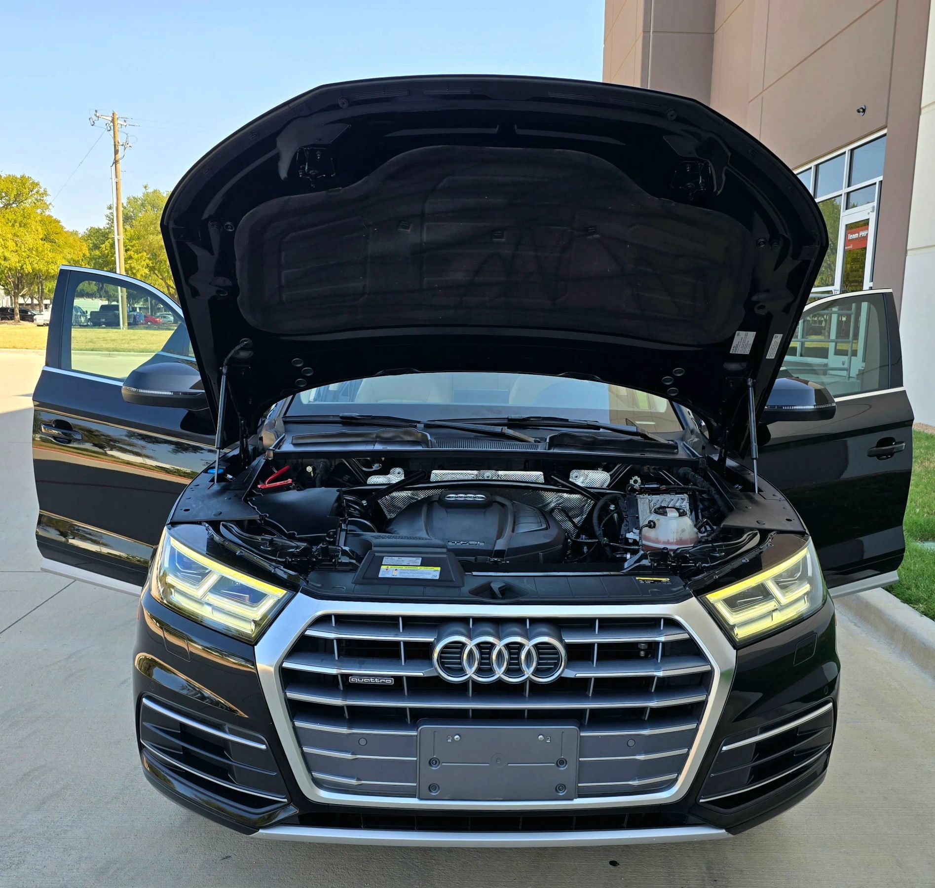 Used 2018 Audi Q5 2.0T Premium Plus w/ Premium Plus Package AWD/4WD image 14
