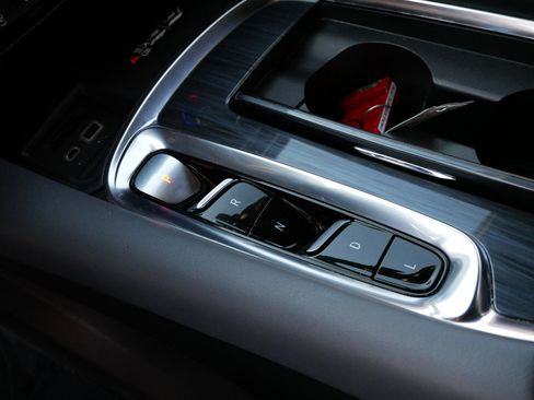 Used 2024 Buick Enclave Premium image 24