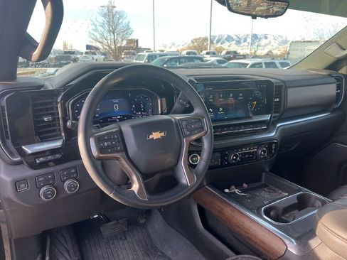 Used 2024 Chevrolet Silverado 3500 High Country w/ High Country Premium Package AWD/4WD image 7