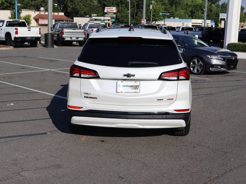 Used 2024 Chevrolet Equinox RS w/ RS Leather Package AWD/4WD image 9