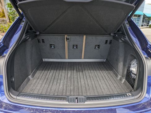 Used 2024 Porsche Macan S image 14