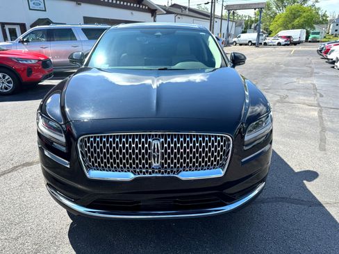 Used 2022 Lincoln Nautilus FWD w/ Premium Package image 8