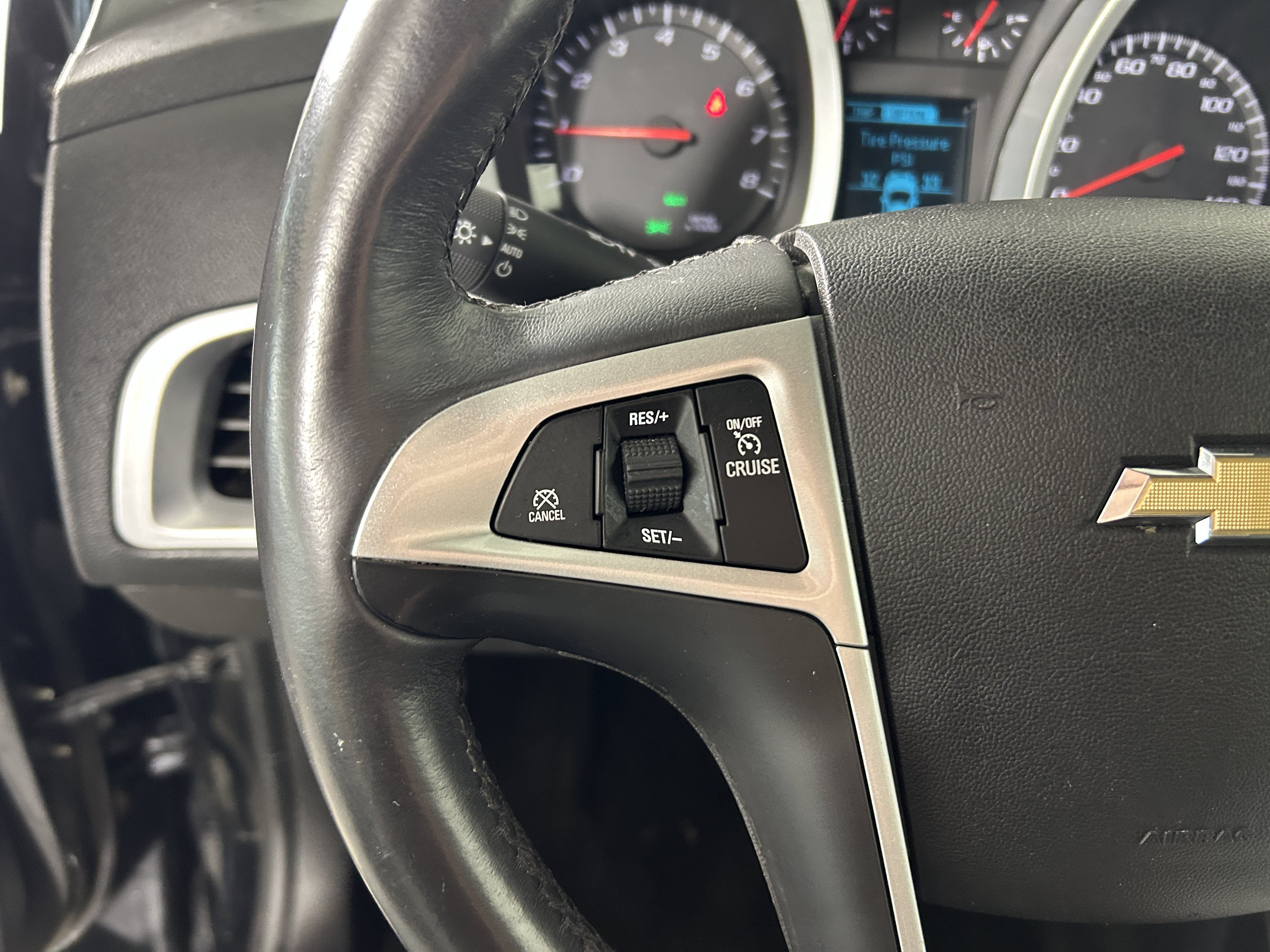 Used 2017 Chevrolet Equinox LT w/ Midnight Edition AWD/4WD image 13
