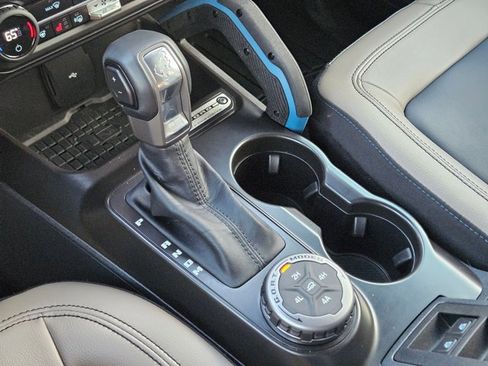 Used 2024 Ford Bronco Wildtrak image 12