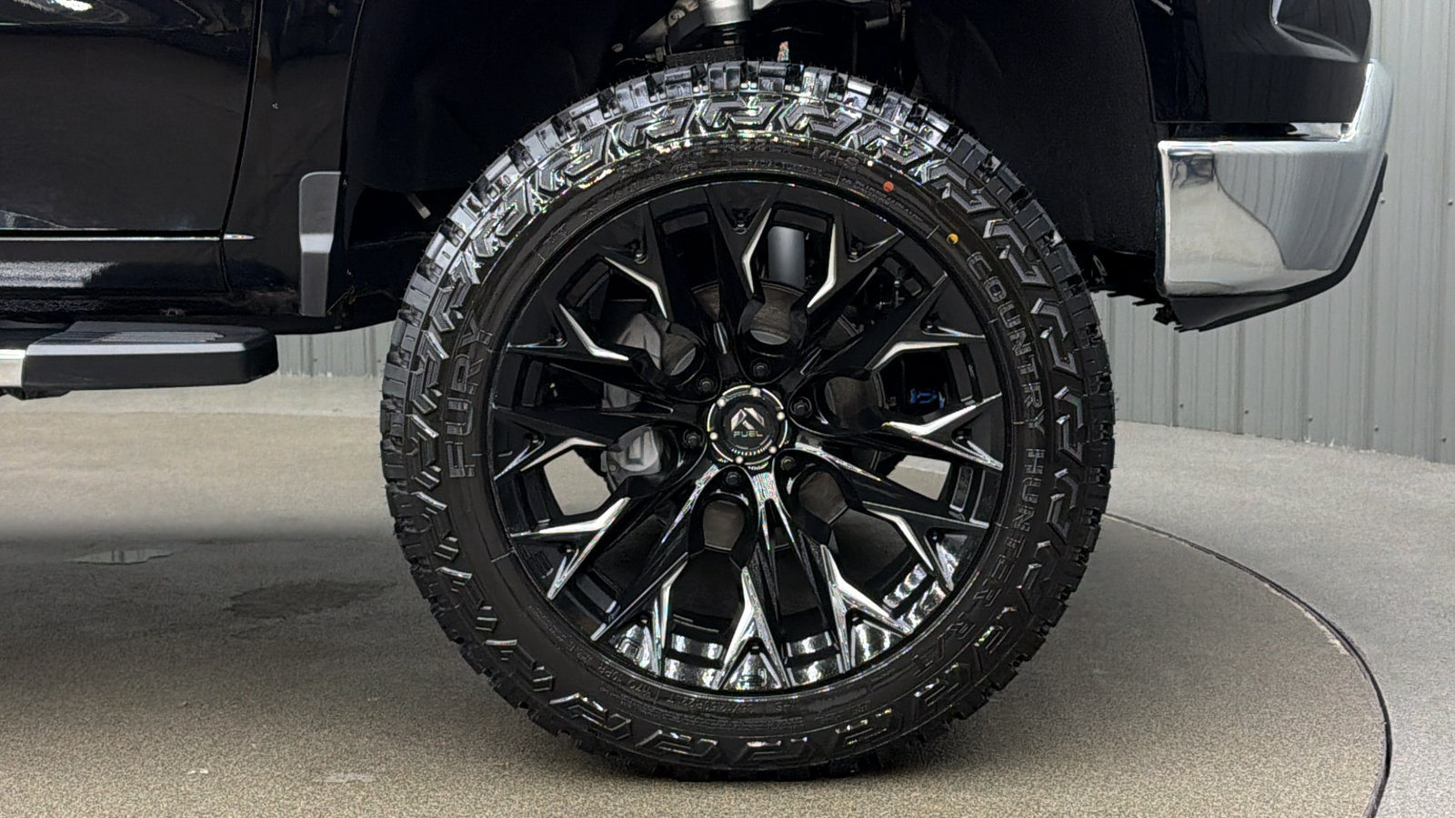 Used 2026 Chevrolet Silverado 1500 LT AWD/4WD image 9