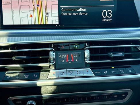 Used 2022 BMW X6 xDrive40i w/ M Sport Package image 16