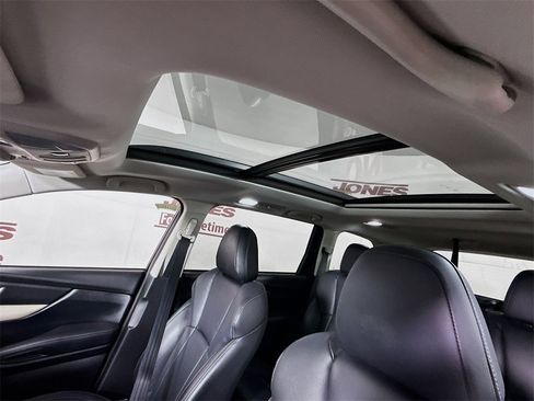 Certified 2022 Subaru Ascent Limited w/ Technology Package image 12