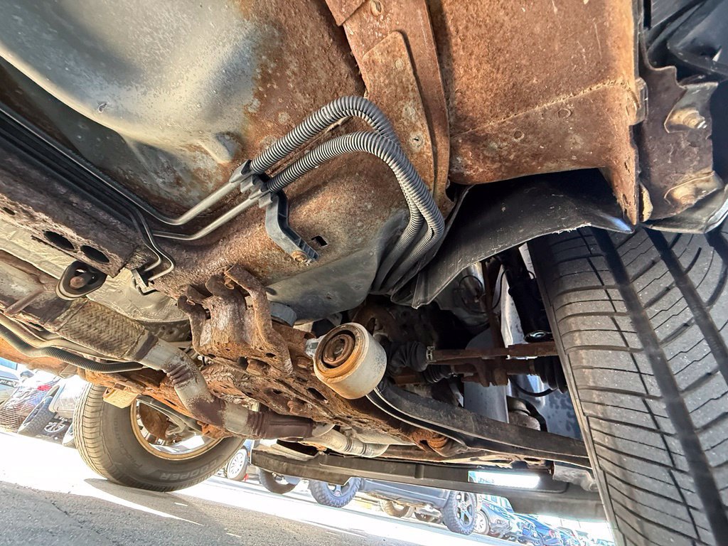 Used 2015 Ford Explorer XLT FWD image 17