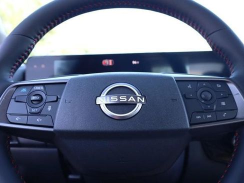 New 2026 Nissan Sentra SR w/ Floor Mat Package FWD image 9