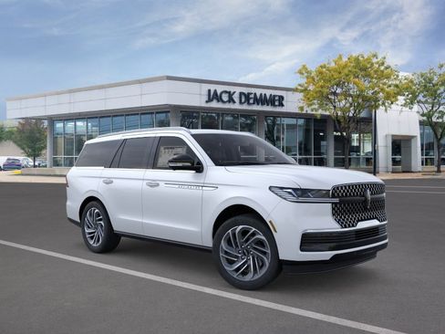 New 2026 Lincoln Navigator Reserve AWD/4WD image 7