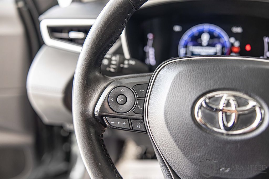 Used 2023 Toyota Corolla Cross XLE w/ Convenience Package AWD/4WD image 25