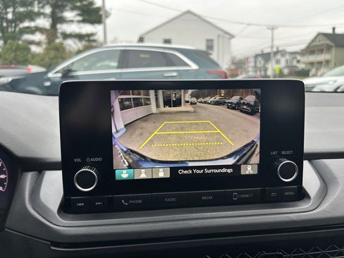 Used 2024 Honda Accord EX image 9