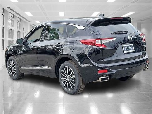 New 2025 Acura RDX Advance Package image 2