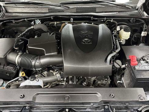 Certified 2021 Toyota Tacoma TRD Sport image 31