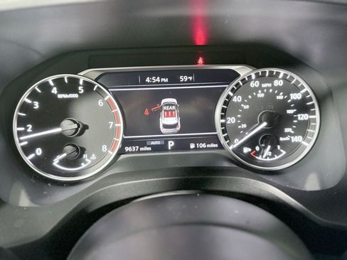 Used 2023 Nissan Rogue S AWD/4WD image 11