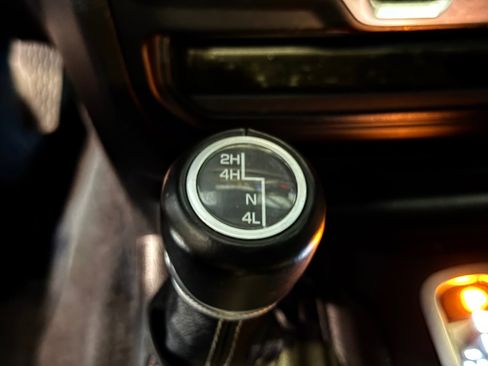 Used 2020 Jeep Gladiator Overland image 35