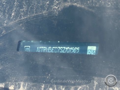 Used 2025 GMC Sierra 1500 SLE image 11