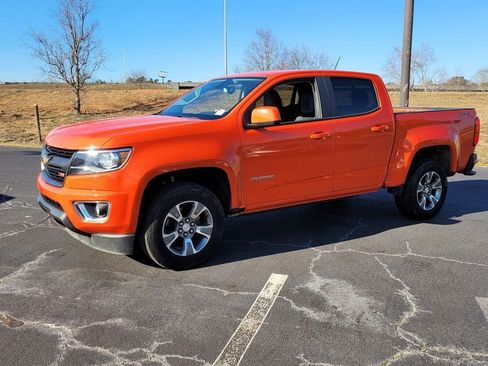 Used 2020 Chevrolet Colorado Z71 AWD/4WD image 3