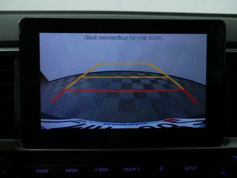 Used 2021 Hyundai Venue SE FWD image 34