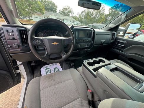 Used 2018 Chevrolet Silverado 2500 W/T w/ WT Convenience Package image 10