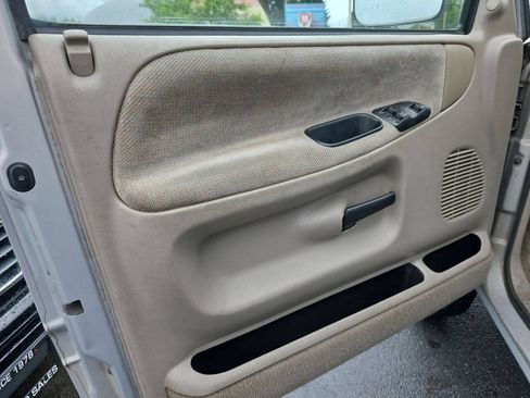 Used 1996 Dodge Ram 1500 Truck 4x4 Regular Cab image 11