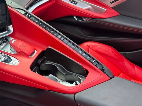 Used 2022 Chevrolet Corvette Stingray Premium Cpe w/ Z51 Performance Package RWD image 13