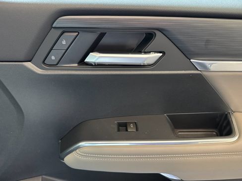 New 2026 GMC Acadia Elevation w/ LPO, All-Weather Package FWD image 18