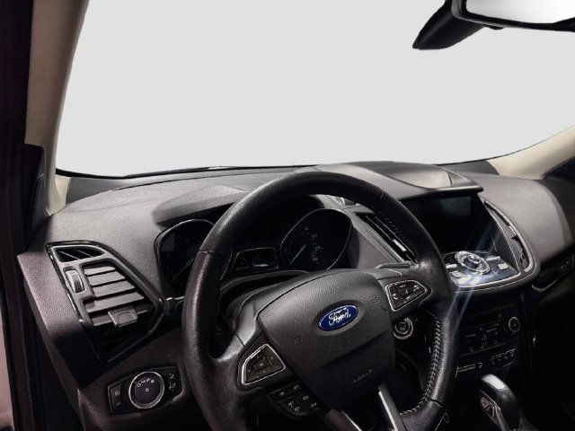 Used 2019 Ford Escape Titanium AWD/4WD image 11