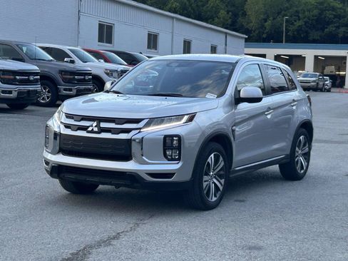 Used 2024 Mitsubishi Outlander Sport AWD image 3
