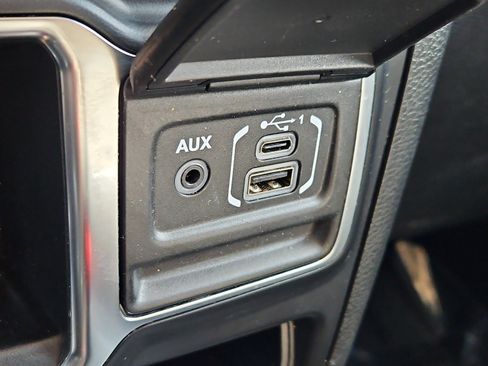 Used 2022 Jeep Wrangler Unlimited Sport image 16