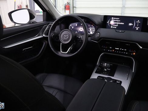 Used 2025 MAZDA CX-70 Plug-In Hybrid w/ Premium Pkg image 31