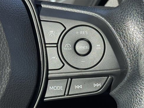 Used 2025 Toyota Corolla Cross AWD Hybrid image 14