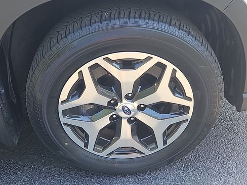 Certified 2023 Subaru Forester Premium AWD/4WD image 28