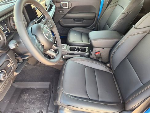 New 2026 Jeep Gladiator Sport image 12