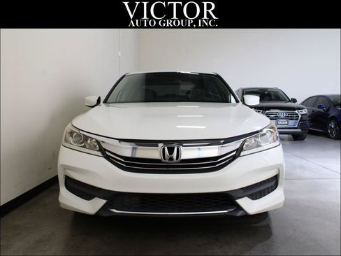 Used 2017 Honda Accord LX image 2