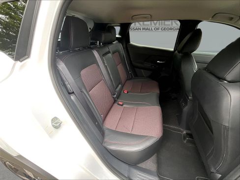 Certified 2025 Nissan Kicks SR FWD image 27