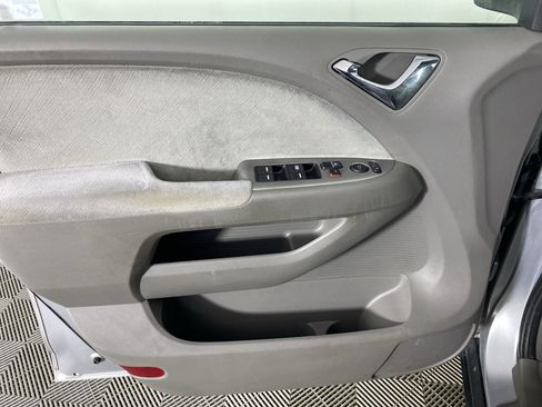 Used 2010 Honda Odyssey LX image 9