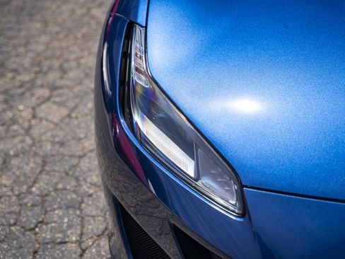 Used 2019 Ferrari Portofino image 19