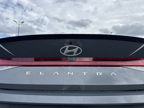 New 2025 Hyundai Elantra Sport image 10