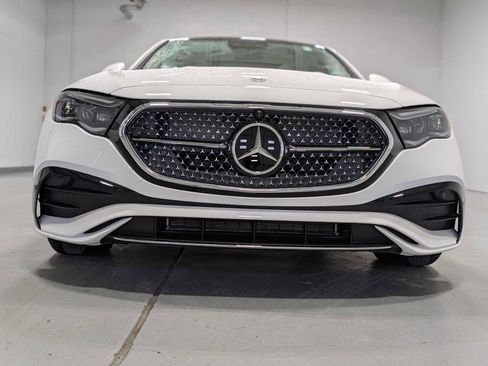 Used 2026 Mercedes-Benz E 450 4MATIC Sedan image 2