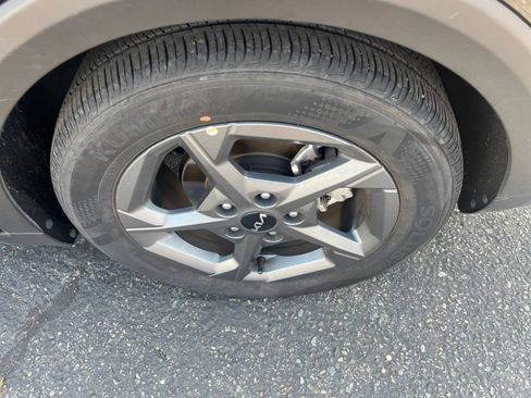 Used 2025 Kia K4 FWD image 31