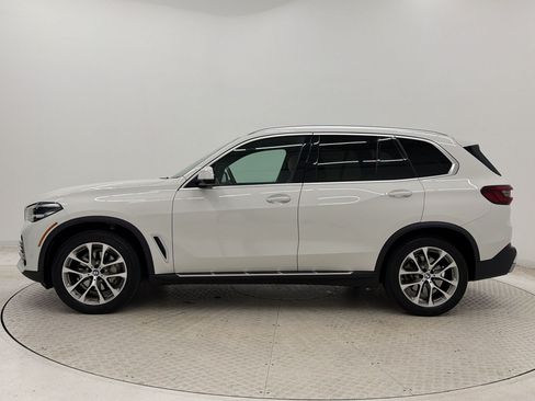 Used 2021 BMW X5 xDrive40i w/ Premium Package 2 AWD/4WD image 2